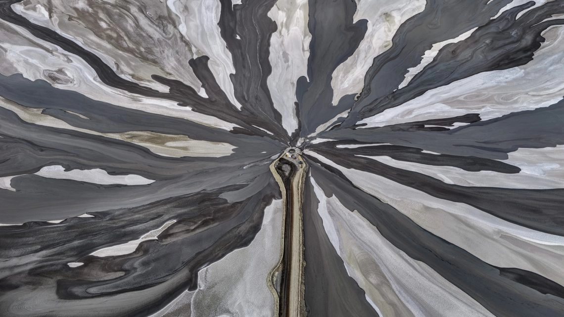 Edward Burtynsky Edward Burtynsky