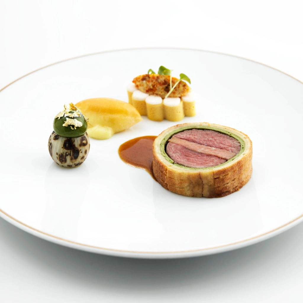 Plat autour du thème imposé (le boeuf) par Ryo Horiuchi © Jean-Blaise Hall