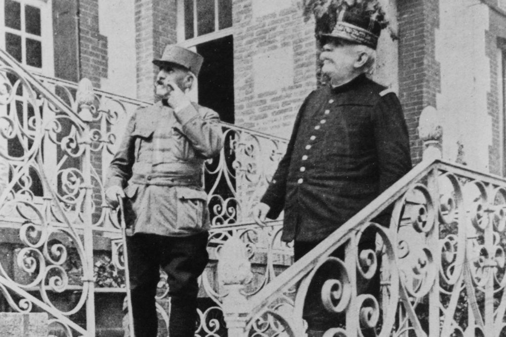Entrevue du Général Joffre avec le Général de Castelnau au Domaine de la Marquetterie, au cours de la bataille de la Marne, 1914