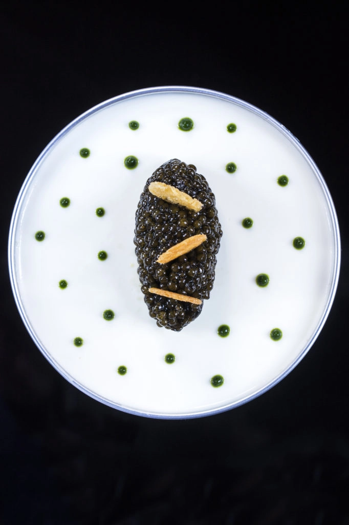 Caviar, haddock, pomme de terre © Matthieu Cellard